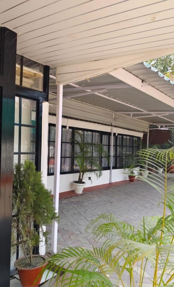 Hotel Urban Cottage Guwahati Eksteriør bilde